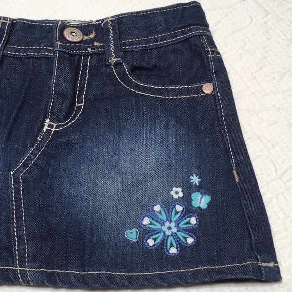 3T (3/$20) OshKosh Jean Skorts - Picture 2 of 11